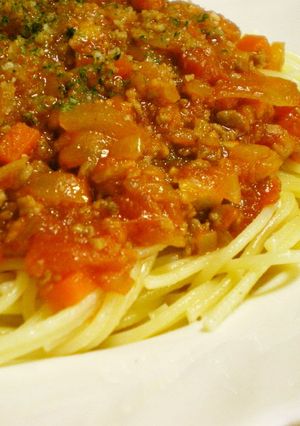 A picture of Meat Sauce with Ingredients at Home.