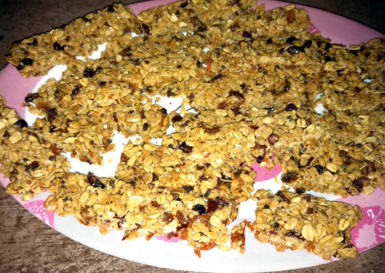 Recipe of Super Quick Homemade fruit and seed granola bars
