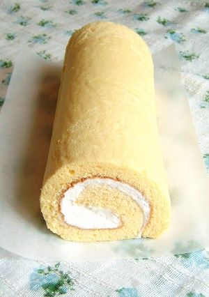A picture of Roll Cake.
