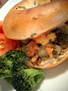 A picture of Cafe-style Bagel Sandwich.