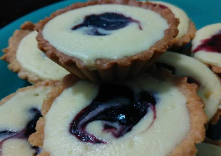 Easiest Way to Prepare Super Quick Homemade Blueberry Cheese Tarts