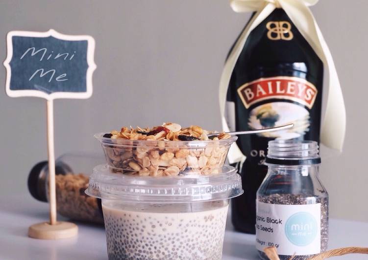 Simple Way to Make Super Quick Homemade Bailey Chia Seed Pudding