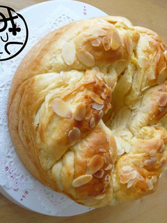 A picture of Dense Pudding Bread.