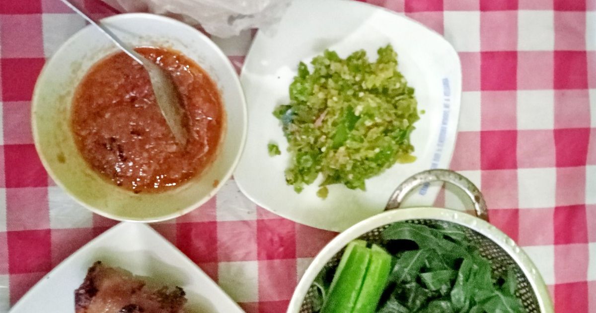 Set Menu Masakan Rumahan #2 (Ayam Bakar Pedas,Daun Singkong, Sambal Ijo, Krupuk)