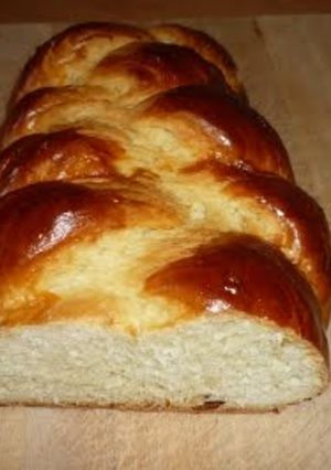 A picture of Sweet braided bread.