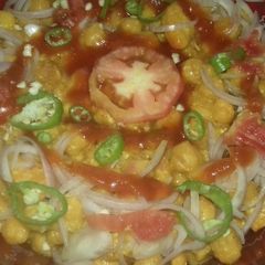 A picture of Dahi chana chaat     .