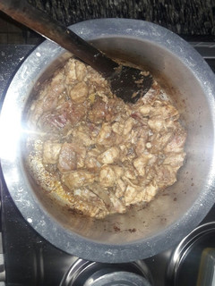 A picture of Chicken curry.