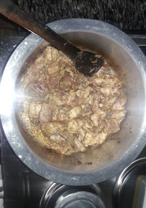 A picture of Chicken curry.