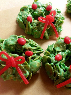 A picture of Country Christmas Wreaths.