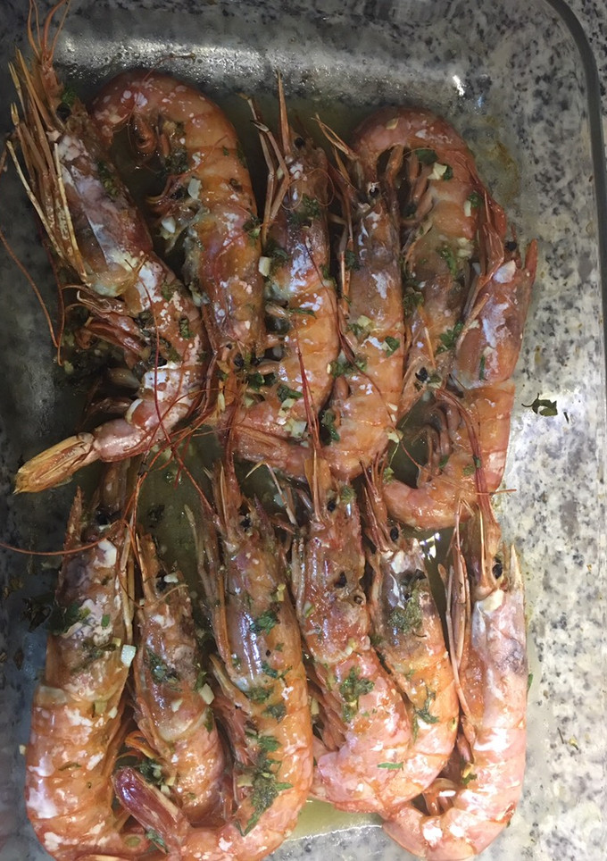 Una foto de Gambones al horno