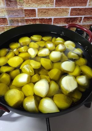 A picture of Garlic Paste.