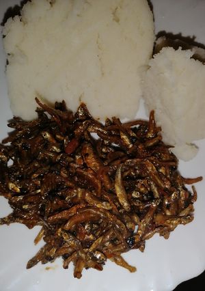 A picture of Ugali with wet fry omena.