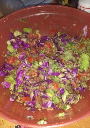 Una foto de Ensalada de lentejas y brócoli