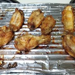 A picture of Slow Roasted Chicken Wings.