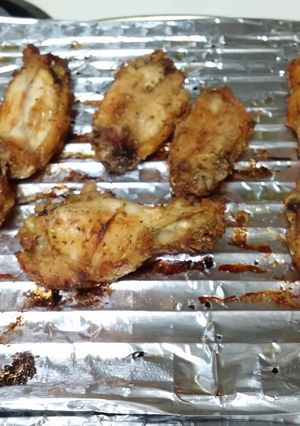 A picture of Slow Roasted Chicken Wings.