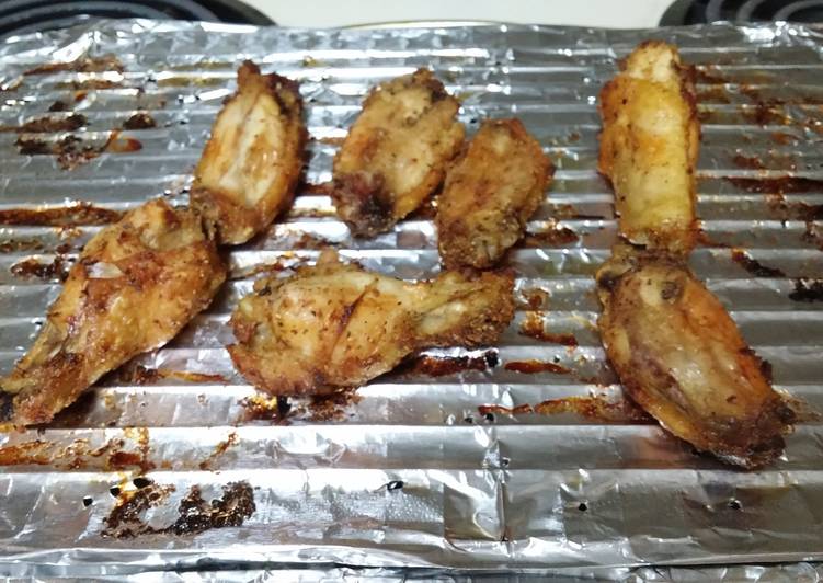 Simple Way to Prepare Speedy Slow Roasted Chicken Wings