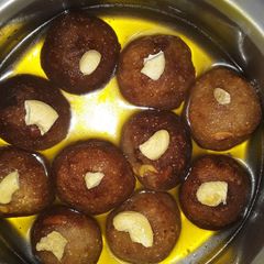 A picture of Bread jamun.