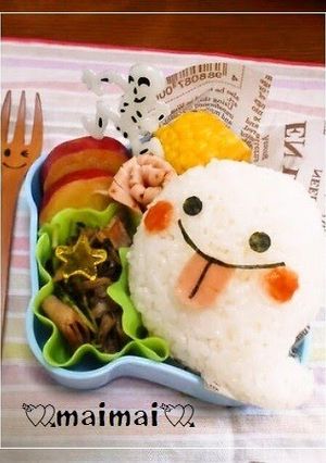 A picture of Easy Ghost Onigiri Rice Ball: Halloween Themed Charaben.