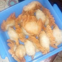 A picture of Fried Dumpling.