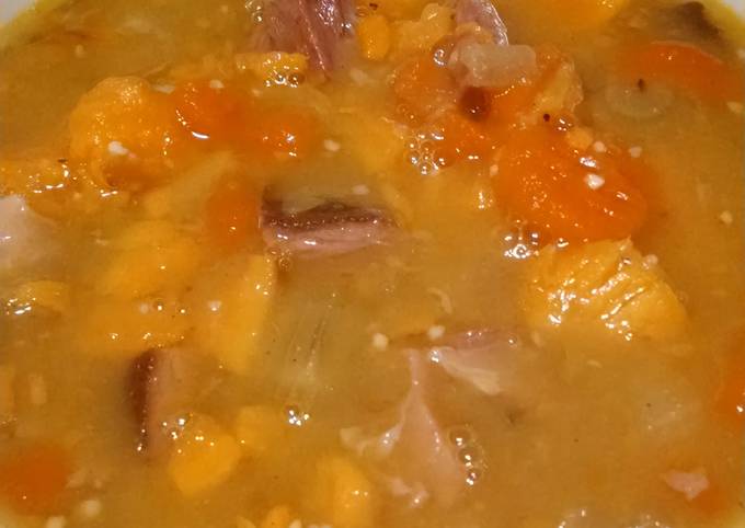 Rachaels Split pea and ham soup