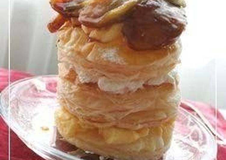 Simple Way to Prepare Super Quick Homemade Caramelized Apple with Puff Pastry