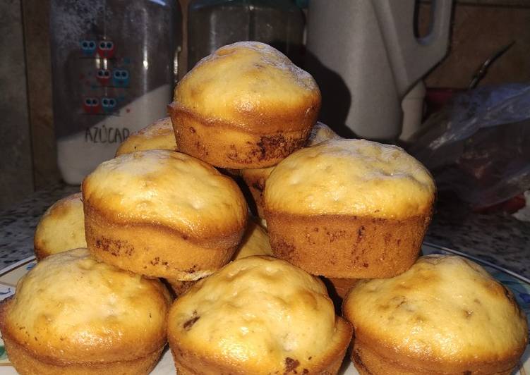 Cupcakes de vainilla y chip de chocolate