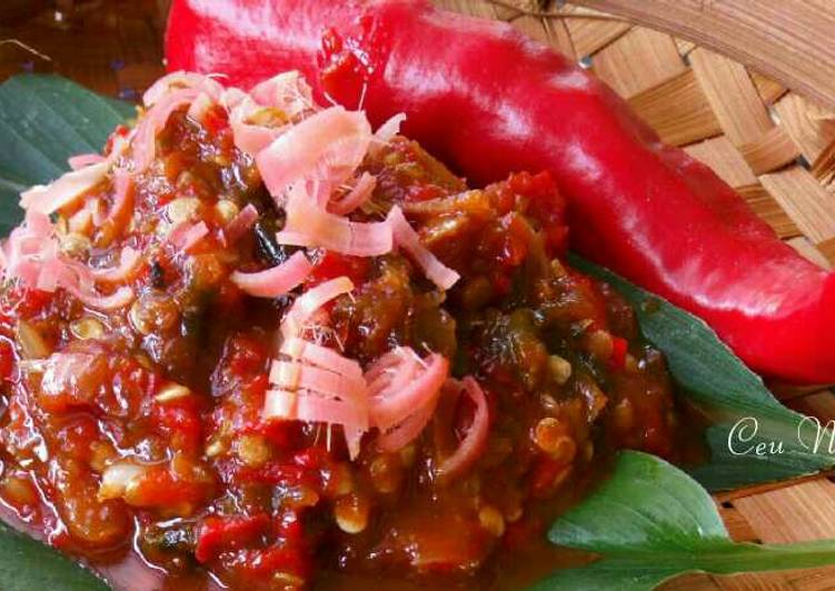 Resep 20. Sambal Terasi Kecombrang yang Bisa Manjain Lidah