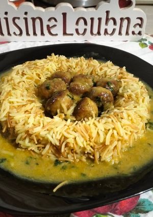 صورة لوصفة شعيرية بالارز مع كرات دجاج