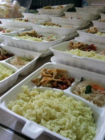 Langkah Mudah untuk Membuat Resep  Nasi Kuning Praktis Khas Syukuran Ultah yang Enak, Lezat