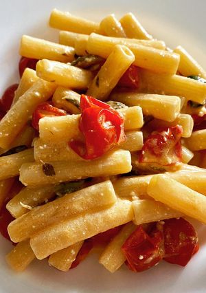 Foto di Pasta con feta e pomodorini