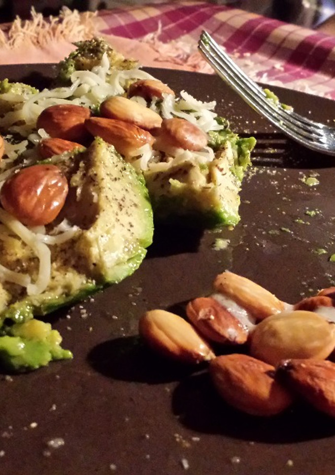 Una foto de Aguacate con almendras