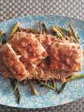 Tofu alla piastra con basmati al limone, asparagi e salsa di arachidi