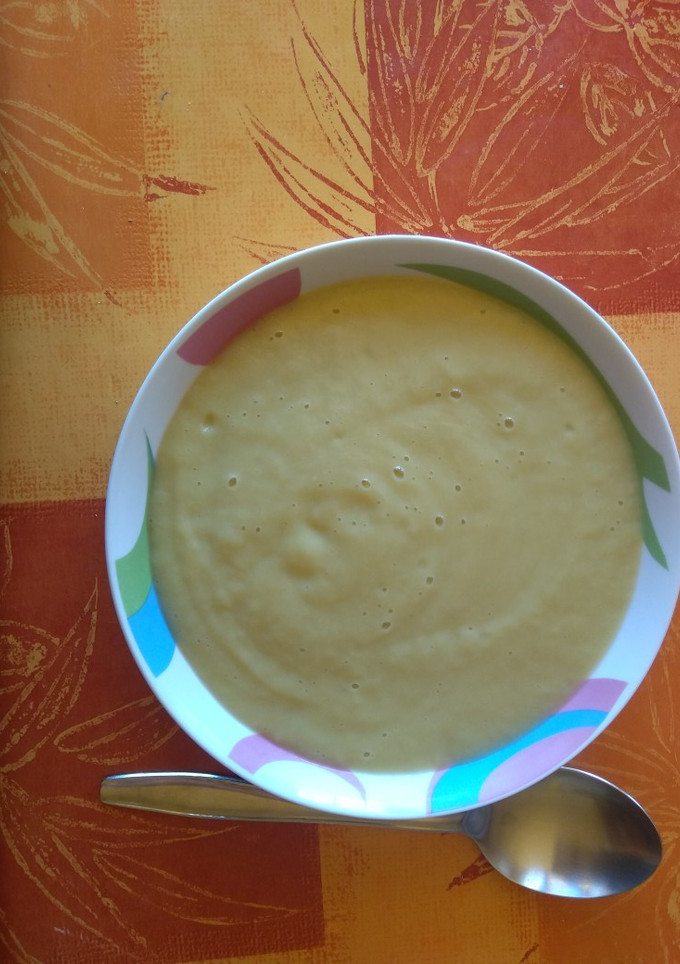 Una foto de Crema de calabacín y puerro