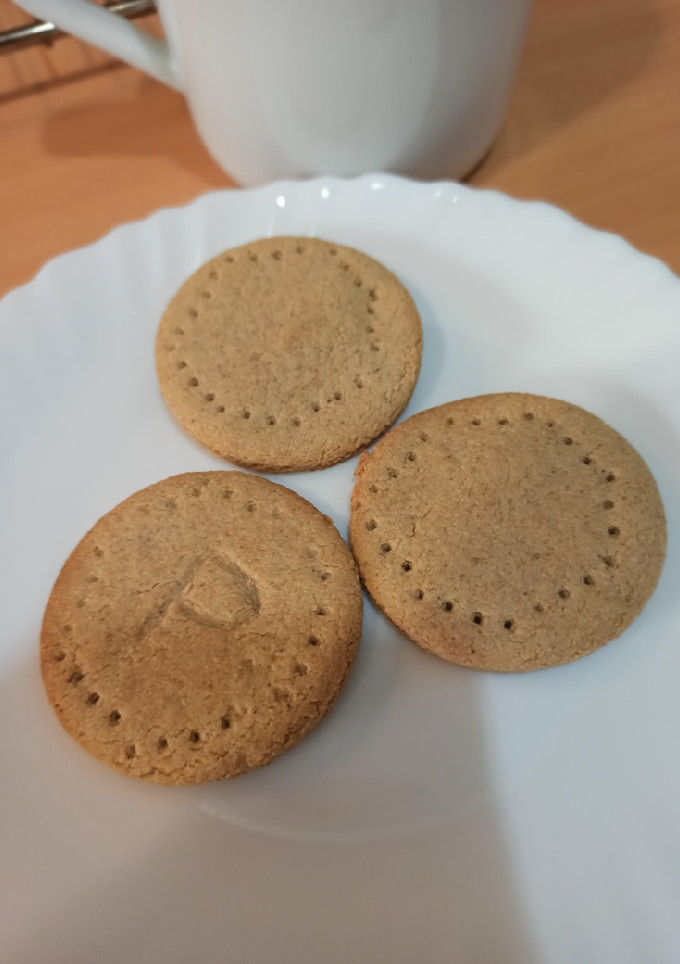 Una foto de Galletas de avena estilo "galleta maría"