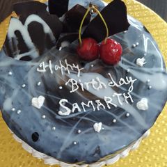 A picture of Glazed Chocolate Cake.