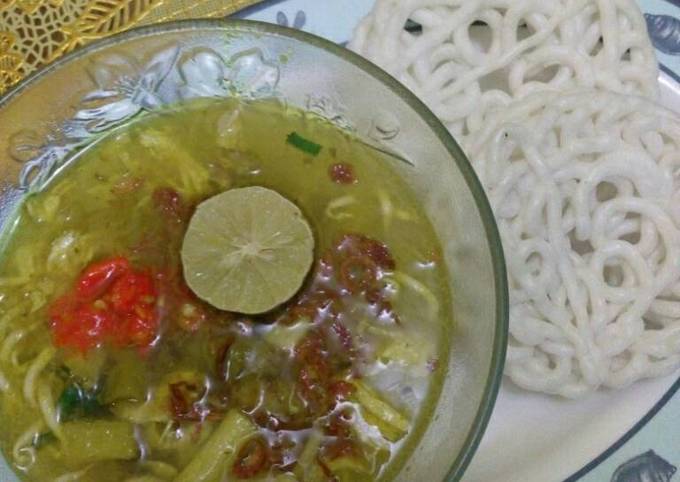 Soto ayam lamongan