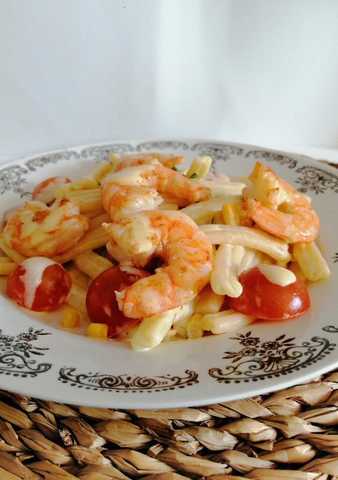 Una foto de Ensalada de caserecce y langostinos