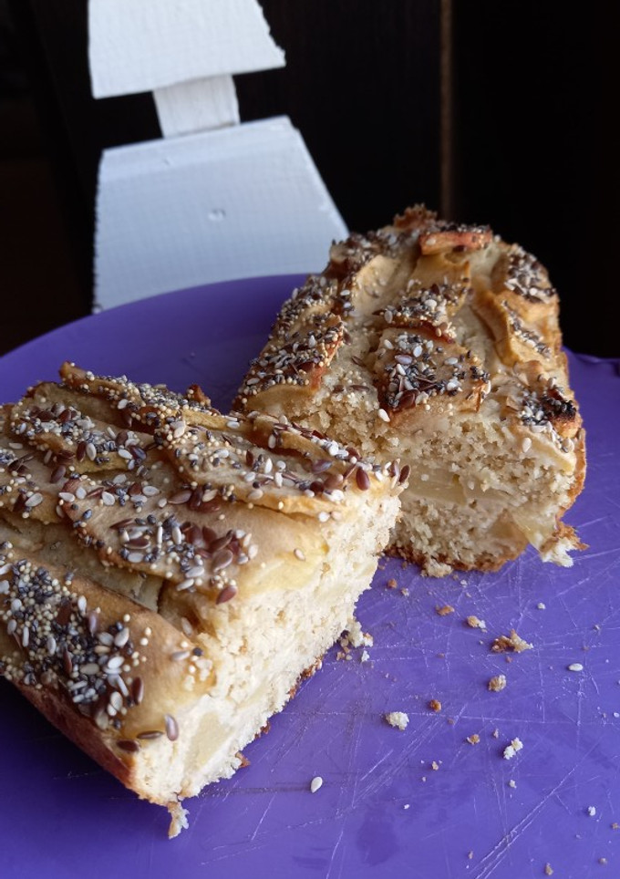 Una foto de Budín de avena y manzana, SIN HARINAS, SIN ACEITES, BAJO EN KCAL