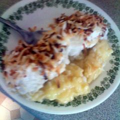 A picture of Sierra's Coconut Cream Pie.