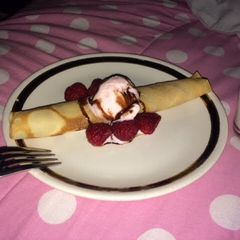 A picture of Strawberry & Banana Filled Crepes.