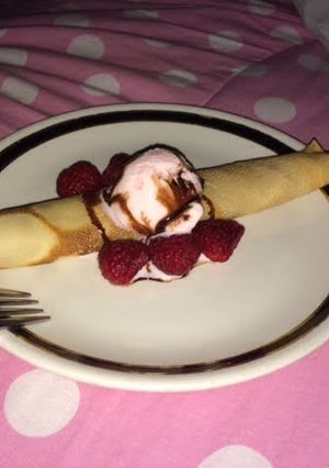A picture of Strawberry & Banana Filled Crepes.