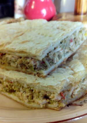 A picture of Chicken and vegetable pie.