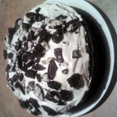 A picture of Oreo YUMMY cake!.