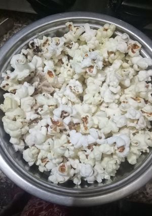 पॉपकॉर्न (Popcorn recipe in hindi) रेसिपी मुख्य फोटो