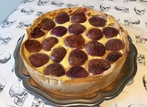 Une photo de Flan pâtissier aux pêches jaunes (pâte brisée à la liqueur de pêches)