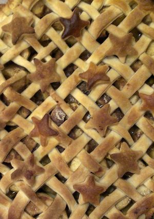 A picture of Arpik's apple pie.