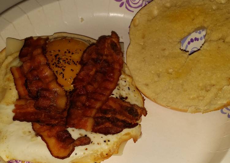 Simple Way to Prepare Super Quick Homemade Bagel breakfast sandwhich