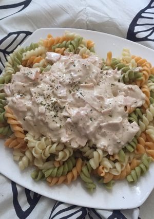 Una foto de Crema para tus espirales o fideos!! 😋 para 3 personas