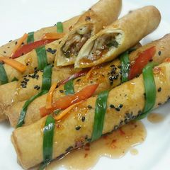 A picture of Kanya's fish rolls.