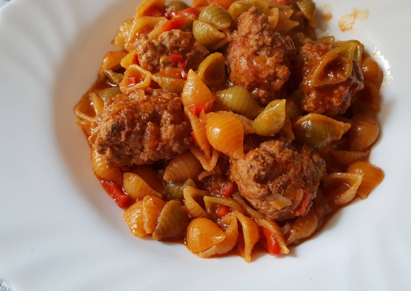 Albóndigas con pasta